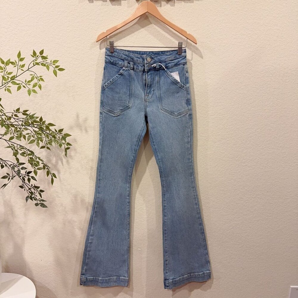 NWOT FRAME Frame Jean Double Button Flare - Picture 2 of 8